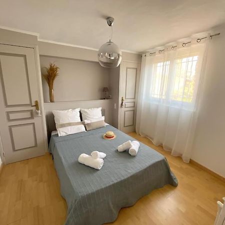 A Louer Haut De Villa 4 Pieces A Sainte-Maxime Golfe De St-Tropez Eksteriør billede