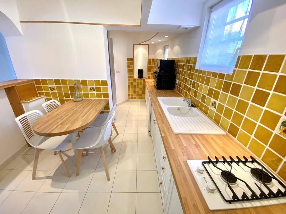 A Louer Haut De Villa 4 Pieces A Sainte-Maxime Golfe De St-Tropez Eksteriør billede