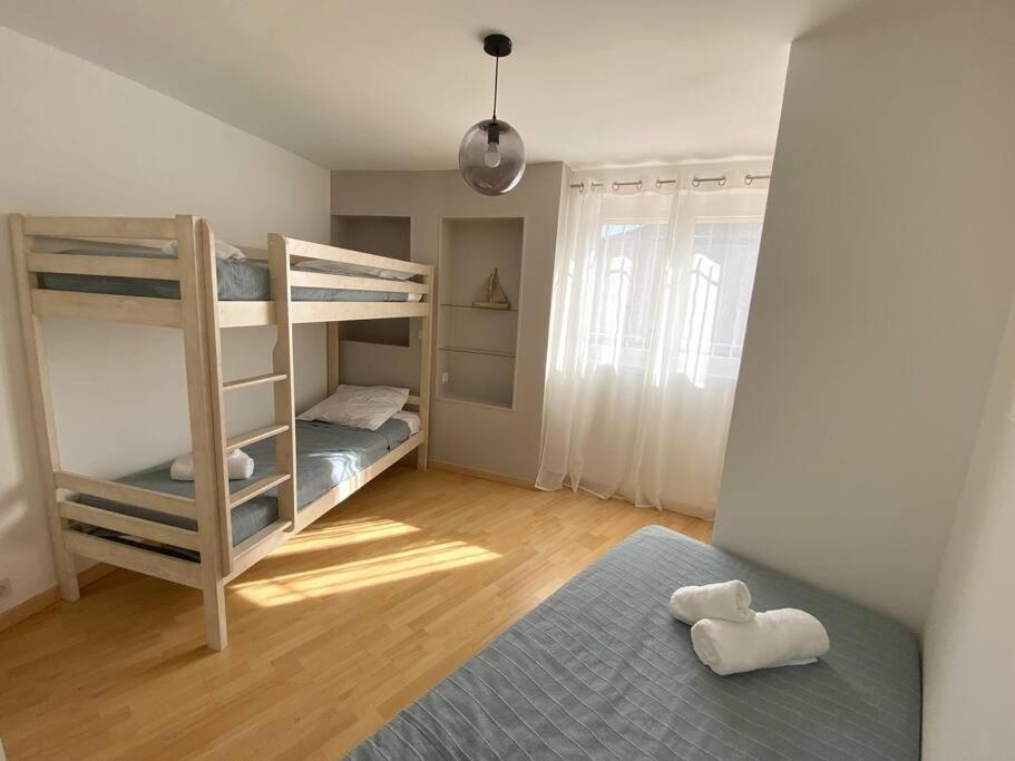 A Louer Haut De Villa 4 Pieces A Sainte-Maxime Golfe De St-Tropez Eksteriør billede